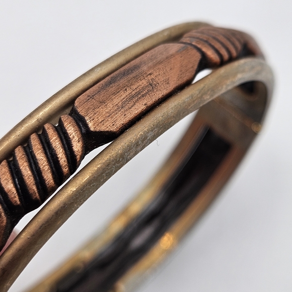 VINTAGE Copper Insert Hinged Oval Bangle Bracelet Made in Italy - Picture 5 of 7